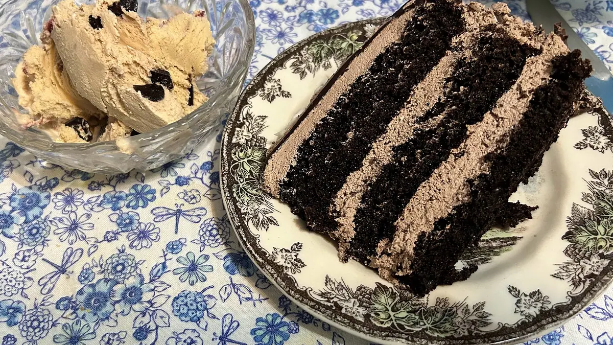 Charlie and The Chocolate Factory – cake shop in St Clement Danes, London